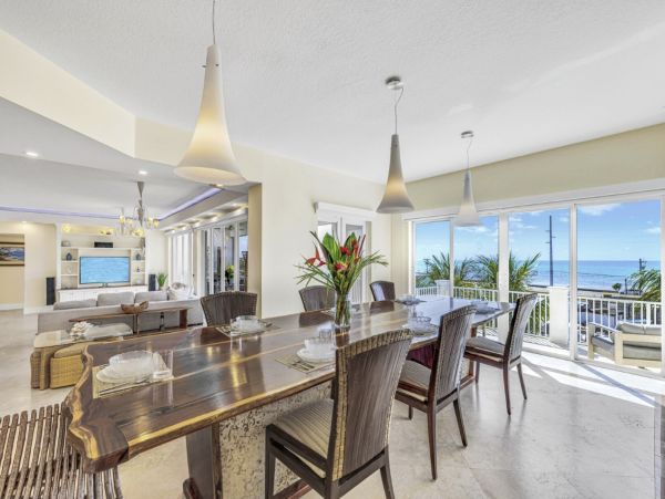 Luxurious Penthouse with Ocean Views in Islamorada